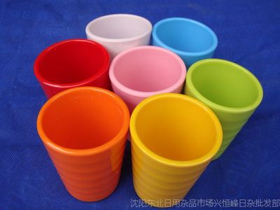 糖果色螺纹密胺杯 耐摔、多彩与工厂直供的创新日用品